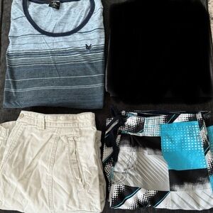 Men’s XXL shorts bundle Tommy Bahama, Zoo York